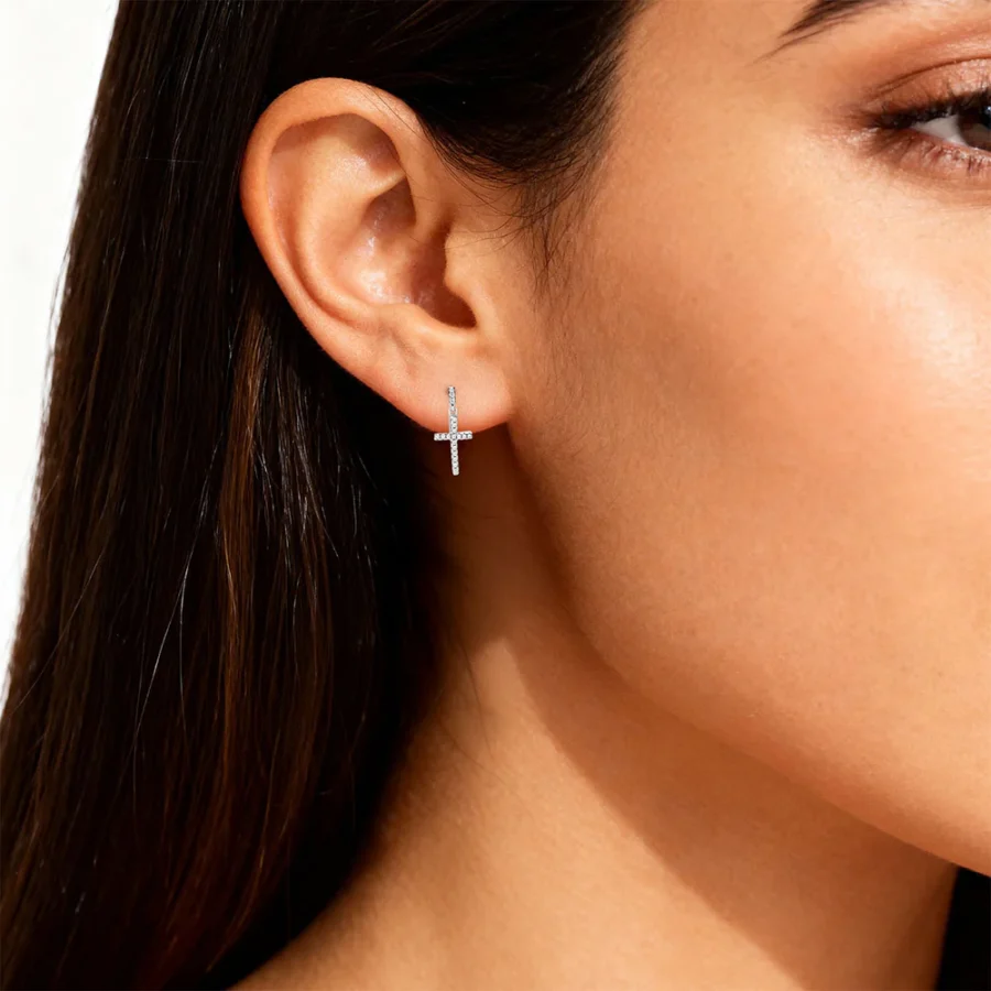 Naušnice s privjeskom križa i bijelim cirkonima ORAPCRBBZ1
